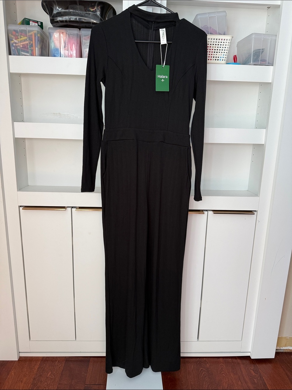 NWT Halara Long Sleeve Ribbed Viscose Jumpsuit w Pockets Sz Small Black